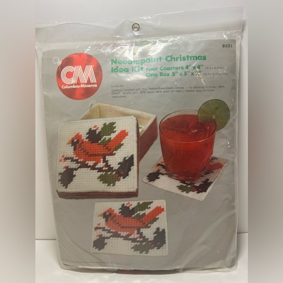 Lot of 2 Columbia Minerva Needlepoint Plastic Canvas Kits 8338 & 8331 VTG 1980 - Picture 10 of 14